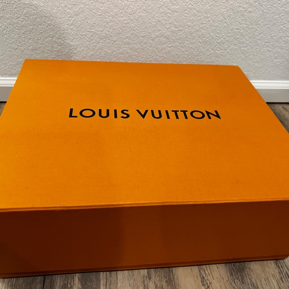 Louis Vuitton Discovery Backpack - Picture 6 of 7